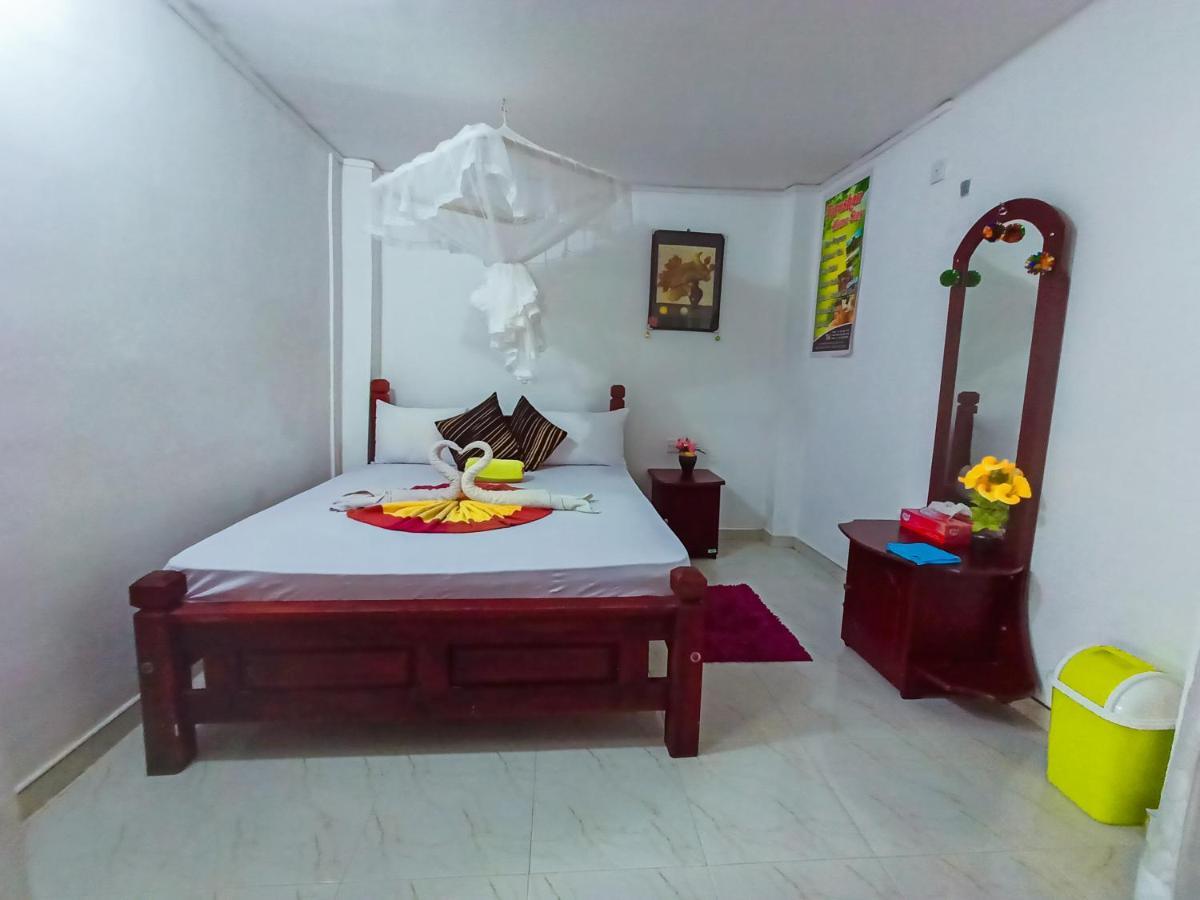 Sigiri Tarushan Home Stay Sigiriya Luaran gambar