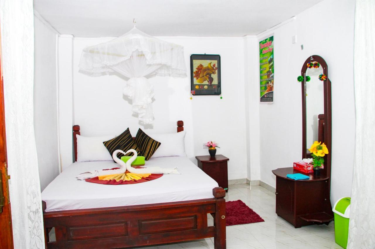 Sigiri Tarushan Home Stay Sigiriya Luaran gambar