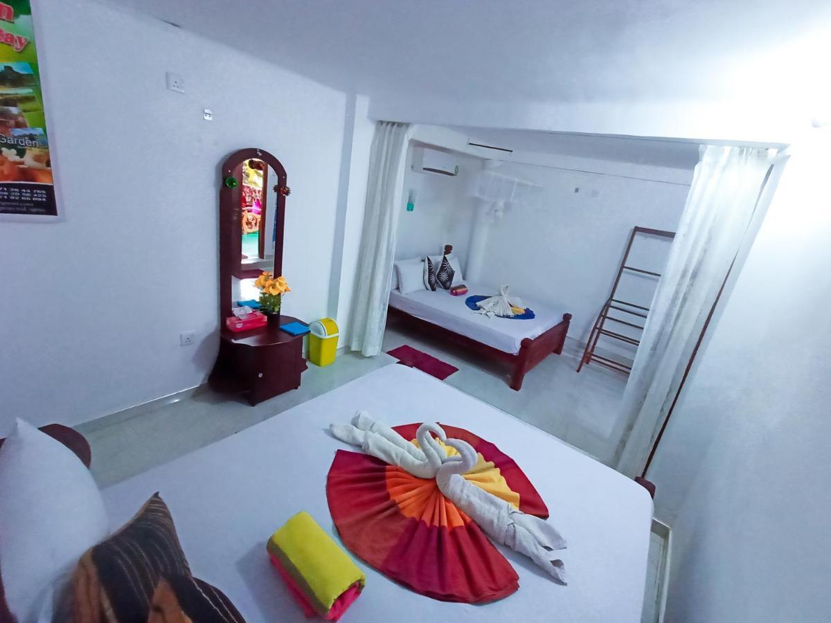 Sigiri Tarushan Home Stay Sigiriya Luaran gambar