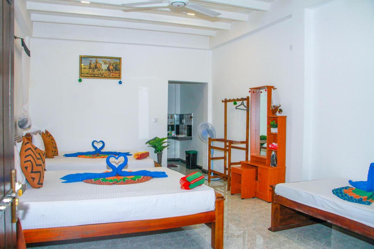 Sigiri Tarushan Home Stay Sigiriya Luaran gambar