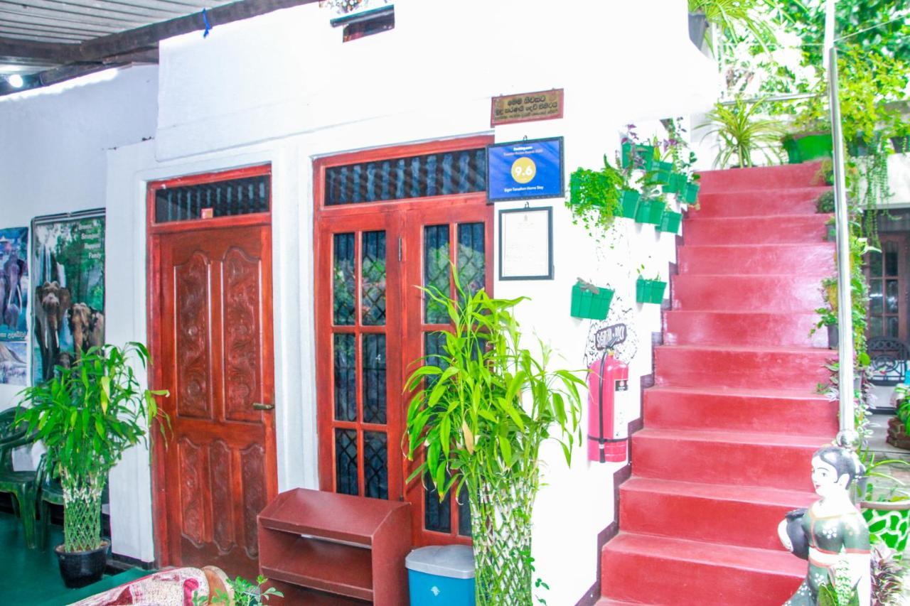 Sigiri Tarushan Home Stay Sigiriya Luaran gambar